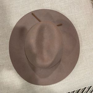 Tan Hinge wool Panama hat with trim